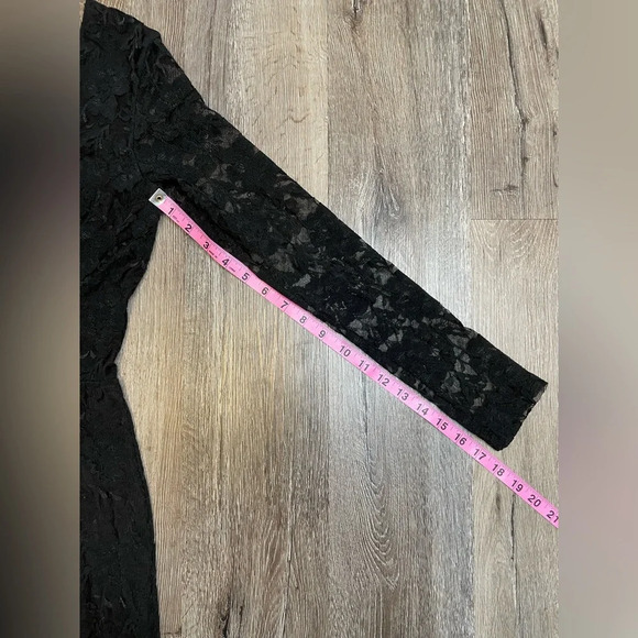 Dress The Population Erica Black Lace Mini Dress Size Small - Picture 10 of 10